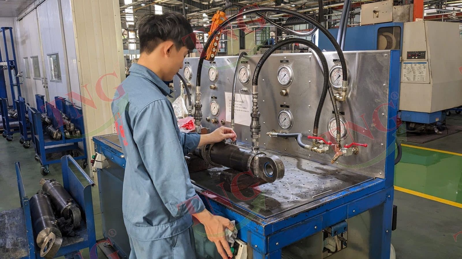 Khu lắp ráp xilanh thủy lực